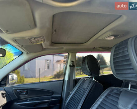 Хендай Туксон 2008 в Радехове на Automoto.ua Черный Хендай Туксон, объемом двигателя 1.98 л и пробегом 370 тыс. км за 7350 $, фото 57 на Automoto.ua