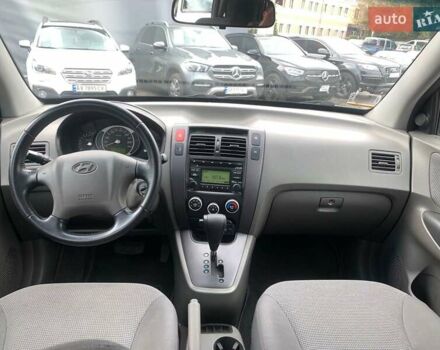 Черный Хендай Туксон, объемом двигателя 2 л и пробегом 117 тыс. км за 7990 $, фото 30 на Automoto.ua