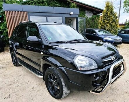 Черный Хендай Туксон, объемом двигателя 0 л и пробегом 240 тыс. км за 2700 $, фото 1 на Automoto.ua