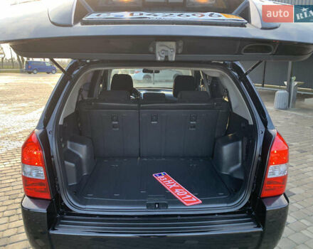 Черный Хендай Туксон, объемом двигателя 2 л и пробегом 212 тыс. км за 7600 $, фото 8 на Automoto.ua