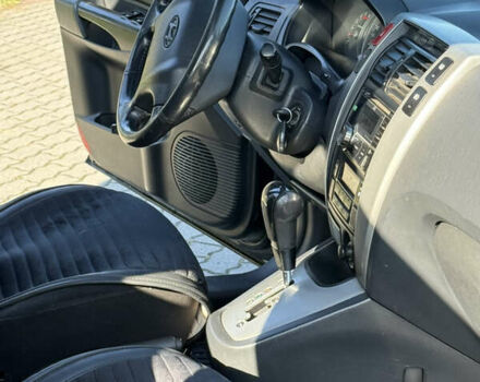 Хендай Туксон 2008 в Радехове на Automoto.ua Черный Хендай Туксон, объемом двигателя 1.98 л и пробегом 370 тыс. км за 7350 $, фото 88 на Automoto.ua