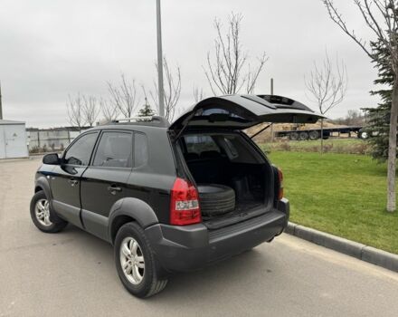 Чорний Хендай Туксон, об'ємом двигуна 2 л та пробігом 156 тис. км за 9200 $, фото 6 на Automoto.ua