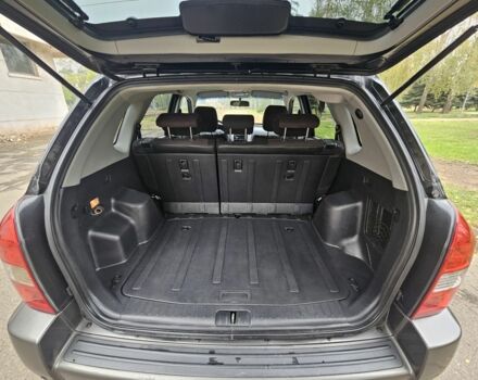 Чорний Хендай Туксон, об'ємом двигуна 2 л та пробігом 186 тис. км за 8300 $, фото 18 на Automoto.ua