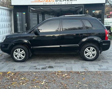 Чорний Хендай Туксон, об'ємом двигуна 2 л та пробігом 110 тис. км за 8750 $, фото 4 на Automoto.ua