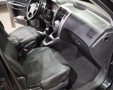Хендай Туксон 2008 в Александрие на Automoto.ua Черный Хендай Туксон, объемом двигателя 1.98 л и пробегом 234 тыс. км за 8150 $, фото 9 на Automoto.ua