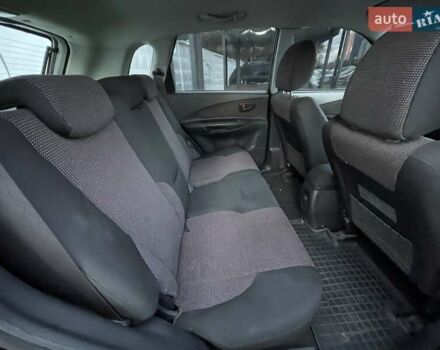 Хендай Туксон 2008 у Києві на Automoto.ua Чорний Хендай Туксон, об'ємом двигуна 2 л та пробігом 110 тис. км за 8750 $, фото 28 на Automoto.ua