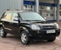 Черный Хендай Туксон, объемом двигателя 2 л и пробегом 353 тыс. км за 6800 $, фото 5 на Automoto.ua