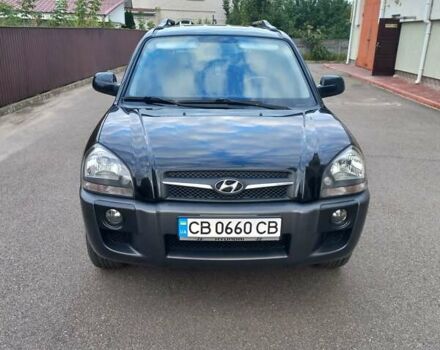 Черный Хендай Туксон, объемом двигателя 2 л и пробегом 168 тыс. км за 9000 $, фото 3 на Automoto.ua