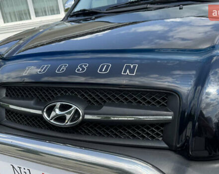 Черный Хендай Туксон, объемом двигателя 2 л и пробегом 67 тыс. км за 9999 $, фото 3 на Automoto.ua