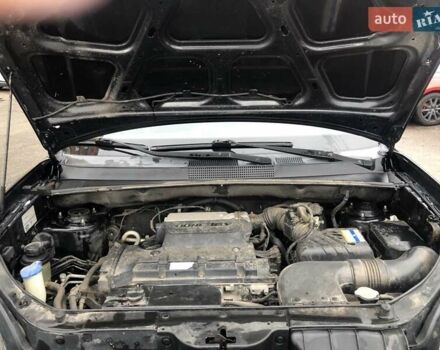 Чорний Хендай Туксон, об'ємом двигуна 1.98 л та пробігом 183 тис. км за 8800 $, фото 19 на Automoto.ua