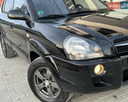 Чорний Хендай Туксон, об'ємом двигуна 1.98 л та пробігом 185 тис. км за 7199 $, фото 25 на Automoto.ua