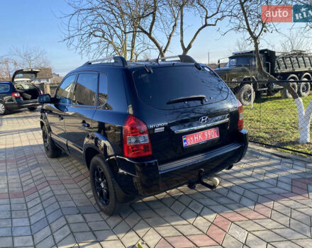 Черный Хендай Туксон, объемом двигателя 2 л и пробегом 149 тыс. км за 8250 $, фото 4 на Automoto.ua