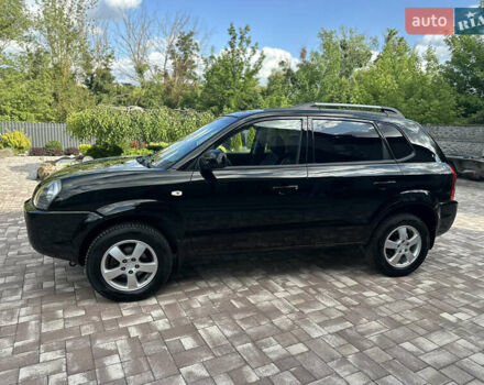 Черный Хендай Туксон, объемом двигателя 2 л и пробегом 218 тыс. км за 8700 $, фото 19 на Automoto.ua
