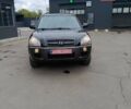 Черный Хендай Туксон, объемом двигателя 2 л и пробегом 255 тыс. км за 8700 $, фото 3 на Automoto.ua