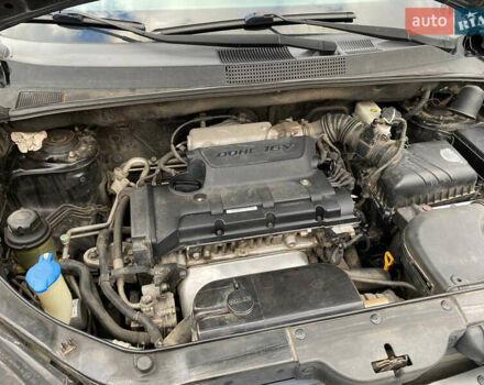 Чорний Хендай Туксон, об'ємом двигуна 1.98 л та пробігом 116 тис. км за 5500 $, фото 4 на Automoto.ua