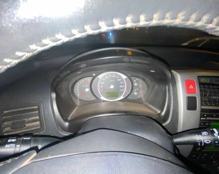 Черный Хендай Туксон, объемом двигателя 2 л и пробегом 136 тыс. км за 2500 $, фото 6 на Automoto.ua