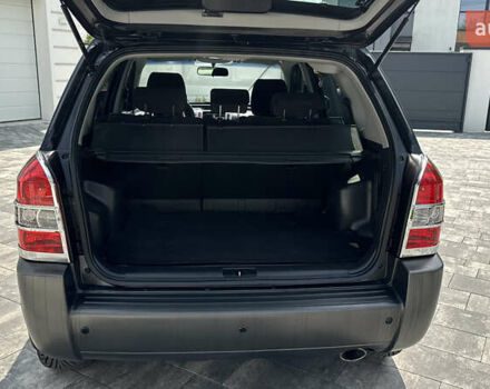 Черный Хендай Туксон, объемом двигателя 2 л и пробегом 67 тыс. км за 9999 $, фото 19 на Automoto.ua