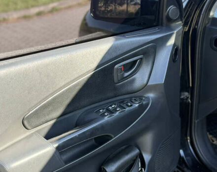 Хендай Туксон 2008 в Радехове на Automoto.ua Черный Хендай Туксон, объемом двигателя 1.98 л и пробегом 370 тыс. км за 7350 $, фото 63 на Automoto.ua