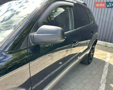 Чорний Хендай Туксон, об'ємом двигуна 1.98 л та пробігом 279 тис. км за 8200 $, фото 6 на Automoto.ua