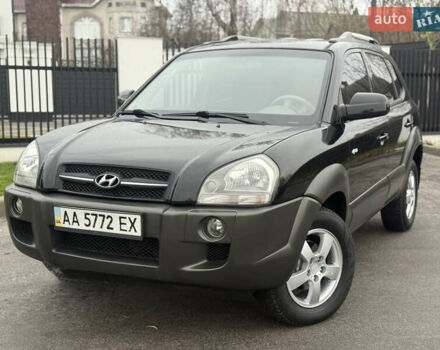 Чорний Хендай Туксон, об'ємом двигуна 2 л та пробігом 107 тис. км за 8500 $, фото 1 на Automoto.ua