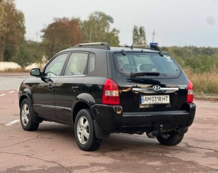Черный Хендай Туксон, объемом двигателя 2 л и пробегом 353 тыс. км за 6800 $, фото 1 на Automoto.ua