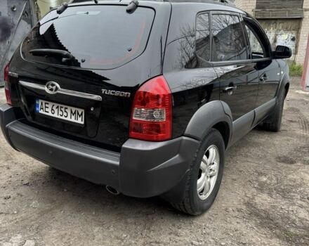Чорний Хендай Туксон, об'ємом двигуна 2 л та пробігом 156 тис. км за 9200 $, фото 3 на Automoto.ua