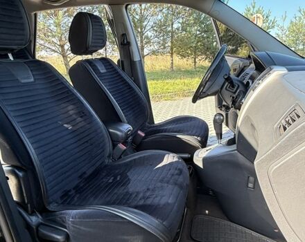 Хендай Туксон 2008 в Радехове на Automoto.ua Черный Хендай Туксон, объемом двигателя 2 л и пробегом 370 тыс. км за 7350 $, фото 11 на Automoto.ua