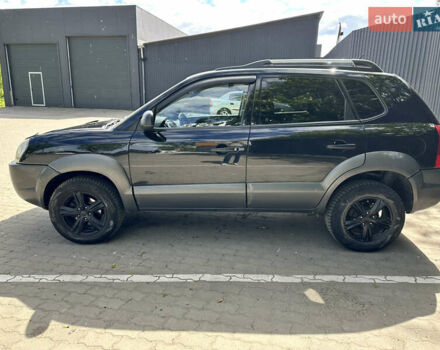 Чорний Хендай Туксон, об'ємом двигуна 1.98 л та пробігом 279 тис. км за 8200 $, фото 4 на Automoto.ua