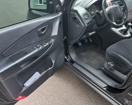 Черный Хендай Туксон, объемом двигателя 2 л и пробегом 168 тыс. км за 9000 $, фото 44 на Automoto.ua