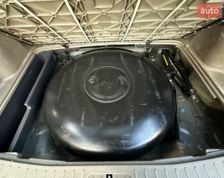 Черный Хендай Туксон, объемом двигателя 1.98 л и пробегом 198 тыс. км за 8250 $, фото 23 на Automoto.ua