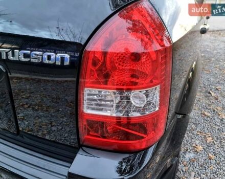 Хендай Туксон 2009 в Виннице на Automoto.ua Черный Хендай Туксон, объемом двигателя 2 л и пробегом 188 тыс. км за 9200 $, фото 11 на Automoto.ua