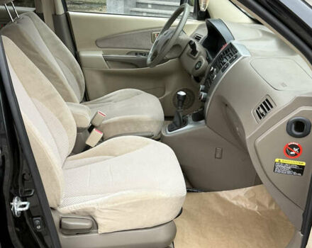 Черный Хендай Туксон, объемом двигателя 2 л и пробегом 191 тыс. км за 8500 $, фото 43 на Automoto.ua