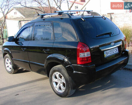 Черный Хендай Туксон, объемом двигателя 2 л и пробегом 162 тыс. км за 8200 $, фото 3 на Automoto.ua