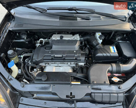 Хендай Туксон 2009 в Киеве на Automoto.ua Черный Хендай Туксон, объемом двигателя 2 л и пробегом 110 тыс. км за 8700 $, фото 39 на Automoto.ua