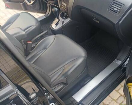 Черный Хендай Туксон, объемом двигателя 1.98 л и пробегом 51 тыс. км за 12800 $, фото 12 на Automoto.ua