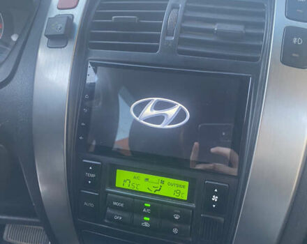 Чорний Хендай Туксон, об'ємом двигуна 2.7 л та пробігом 170 тис. км за 6000 $, фото 7 на Automoto.ua