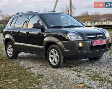 Хендай Туксон 2009 в Гусятине на Automoto.ua Черный Хендай Туксон, объемом двигателя 2 л и пробегом 143 тыс. км за 9700 $, фото 19 на Automoto.ua