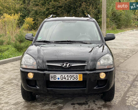 Черный Хендай Туксон, объемом двигателя 2 л и пробегом 191 тыс. км за 7800 $, фото 1 на Automoto.ua