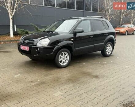 Черный Хендай Туксон, объемом двигателя 2 л и пробегом 237 тыс. км за 8350 $, фото 19 на Automoto.ua