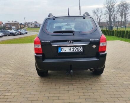 Чорний Хендай Туксон, об'ємом двигуна 1.98 л та пробігом 148 тис. км за 6199 $, фото 6 на Automoto.ua