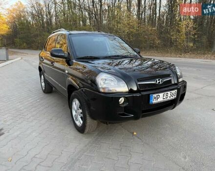 Черный Хендай Туксон, объемом двигателя 2 л и пробегом 148 тыс. км за 8700 $, фото 7 на Automoto.ua