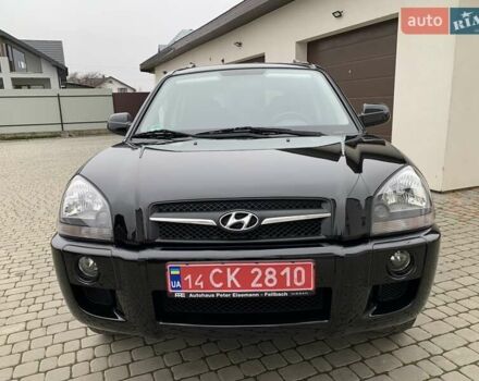 Черный Хендай Туксон, объемом двигателя 2 л и пробегом 114 тыс. км за 8850 $, фото 3 на Automoto.ua