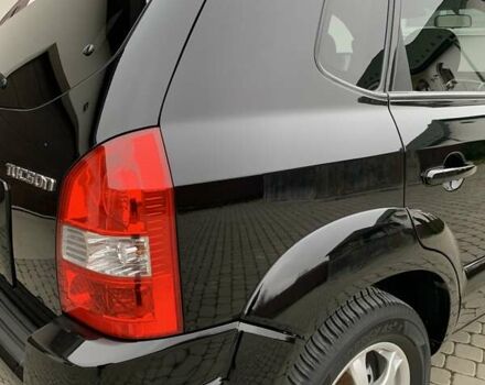 Черный Хендай Туксон, объемом двигателя 2 л и пробегом 114 тыс. км за 8850 $, фото 19 на Automoto.ua