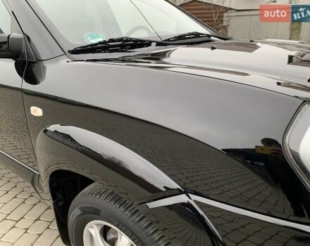 Черный Хендай Туксон, объемом двигателя 2 л и пробегом 114 тыс. км за 8850 $, фото 16 на Automoto.ua