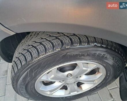 Черный Хендай Туксон, объемом двигателя 1.98 л и пробегом 233 тыс. км за 7850 $, фото 18 на Automoto.ua