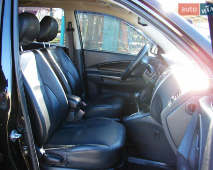 Черный Хендай Туксон, объемом двигателя 2 л и пробегом 162 тыс. км за 8200 $, фото 21 на Automoto.ua