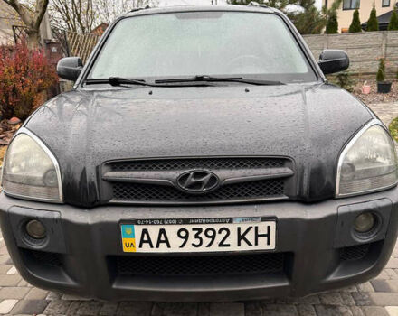 Черный Хендай Туксон, объемом двигателя 2.66 л и пробегом 205 тыс. км за 10000 $, фото 10 на Automoto.ua