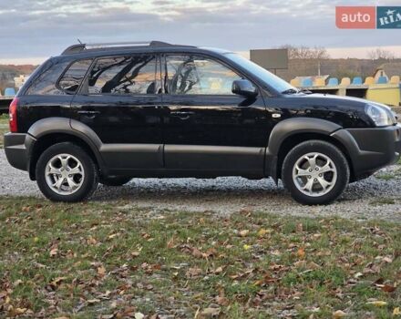 Хендай Туксон 2009 в Гусятине на Automoto.ua Черный Хендай Туксон, объемом двигателя 2 л и пробегом 143 тыс. км за 9700 $, фото 20 на Automoto.ua