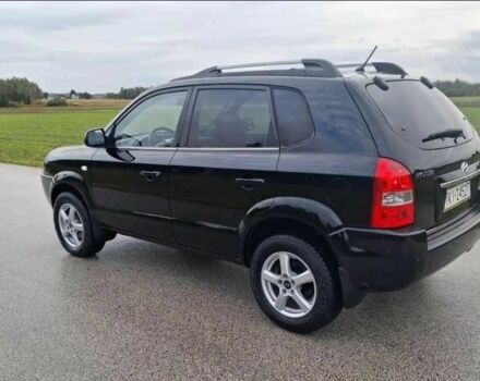 Чорний Хендай Туксон, об'ємом двигуна 2 л та пробігом 220 тис. км за 2750 $, фото 2 на Automoto.ua