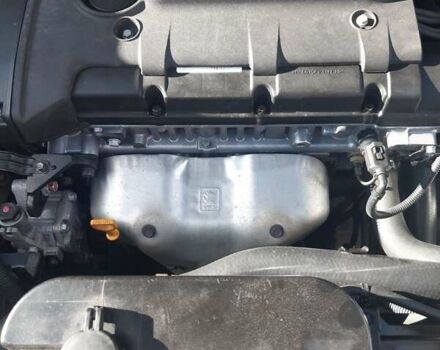 Черный Хендай Туксон, объемом двигателя 1.98 л и пробегом 176 тыс. км за 8200 $, фото 9 на Automoto.ua